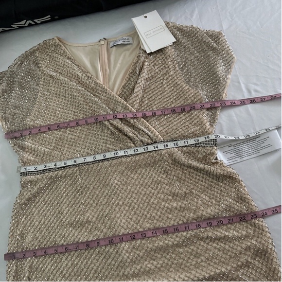 NWT $698 Mac Duggal [ 16 ] Beaded Butterfly‎ Sleeve Column Gown Nude/Silver - Picture 3 of 16